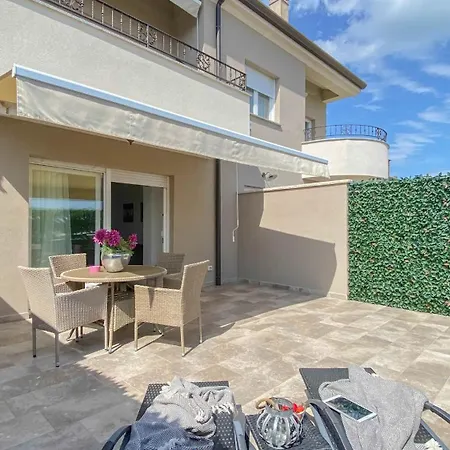 Dino Appartamento Bužinija